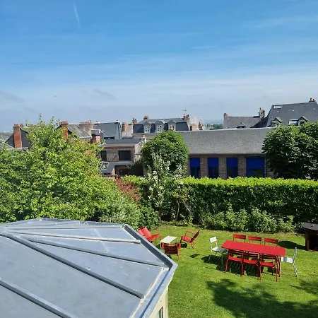 Dom wakacyjny Maison Saint Leonard