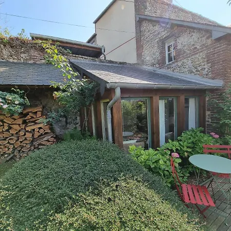 Maison Saint Léonard Hébergement de vacances *