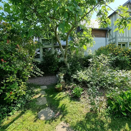 Dom wakacyjny Maison Saint Leonard