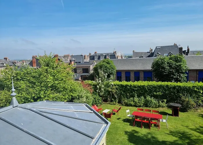 Holiday home Maison Saint Leonard