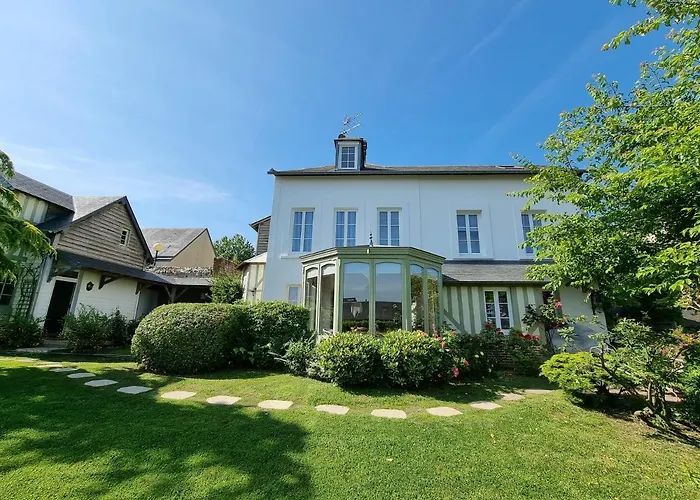 Holiday home Maison Saint Leonard *